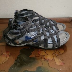 Baretraps Samina Strappy Sandals 6.5M